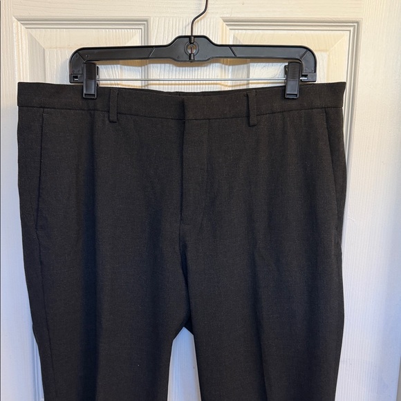 Calvin Klein Men's Elegant Black Dress Pants - Picture 6 of 13